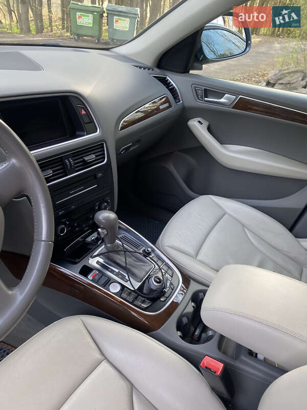 Позашляховик / Кросовер Audi Q5 2012 в Львові