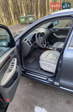Внедорожник / Кроссовер Audi Q5 2012 в 