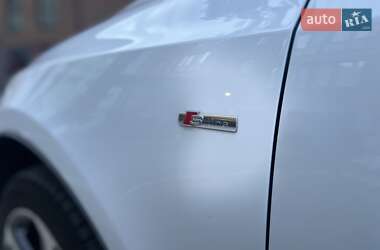 Позашляховик / Кросовер Audi Q5 2015 в 