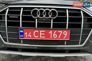 Внедорожник / Кроссовер Audi Q5 2020 в 