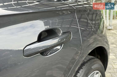 Внедорожник / Кроссовер Audi Q5 2020 в 