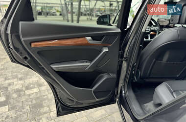 Внедорожник / Кроссовер Audi Q5 2020 в 