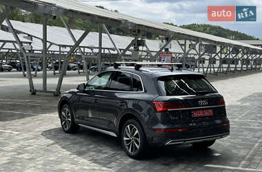 Внедорожник / Кроссовер Audi Q5 2020 в 