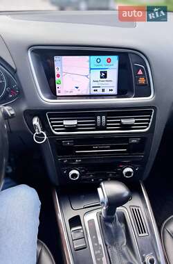 Позашляховик / Кросовер Audi Q5 2015 в 