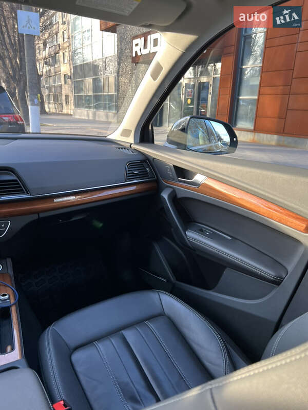 Внедорожник / Кроссовер Audi Q5 2021 в Каменском фото 15 Внедорожник / Кроссовер Audi Q5 2021 в Каменском