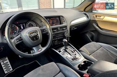 Внедорожник / Кроссовер Audi Q5 2009 в 