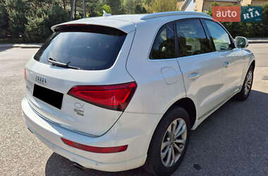 Внедорожник / Кроссовер Audi Q5 2015 в 