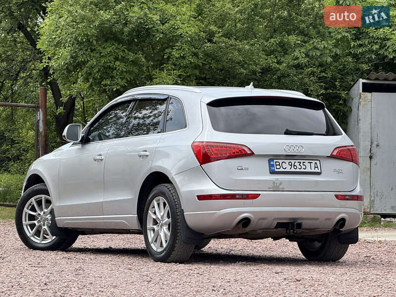 Позашляховик / Кросовер Audi Q5 2010 в Дрогобичі
