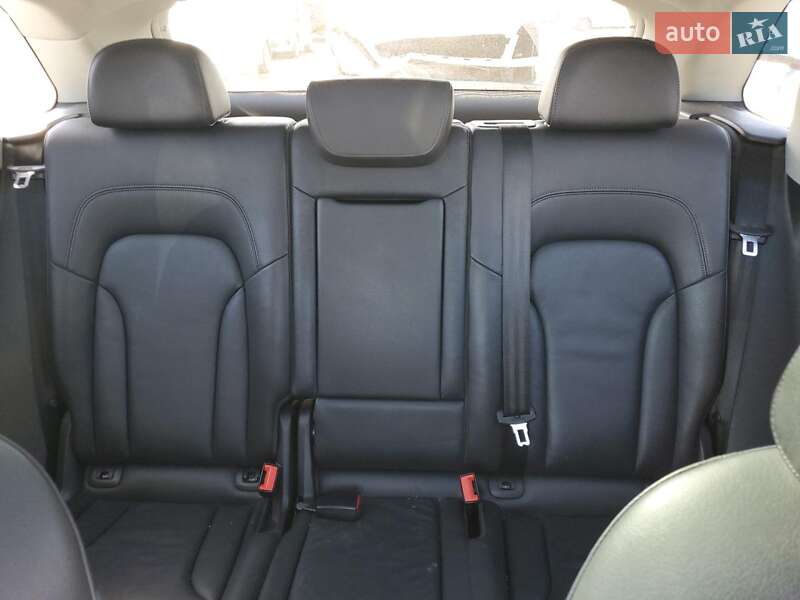 Позашляховик / Кросовер Audi Q5 2016 в Львові