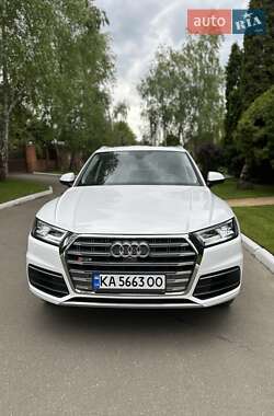 Внедорожник / Кроссовер Audi Q5 2018 в Киеве