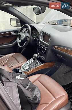 Позашляховик / Кросовер Audi Q5 2013 в 