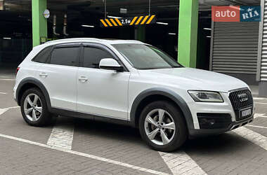 Внедорожник / Кроссовер Audi Q5 2013 в 