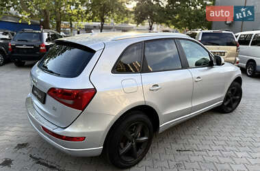 Внедорожник / Кроссовер Audi Q5 2012 в 