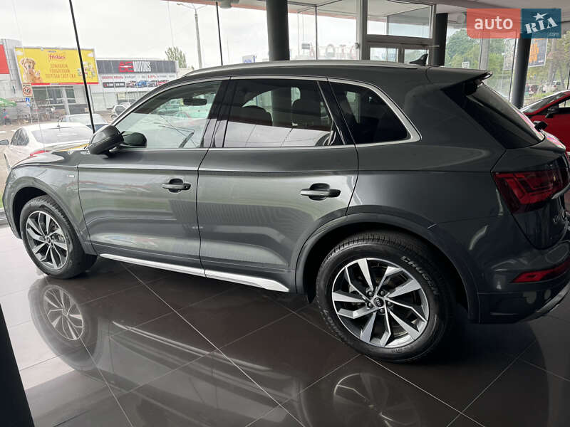 Внедорожник / Кроссовер Audi Q5 2022 в Одессе