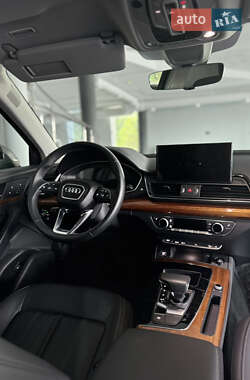Внедорожник / Кроссовер Audi Q5 2022 в 
