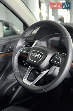 Внедорожник / Кроссовер Audi Q5 2022 в 