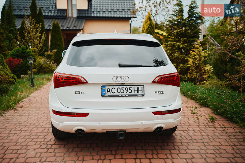 Внедорожник / Кроссовер Audi Q5 2011 в Камне-Каширском