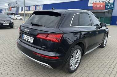 Внедорожник / Кроссовер Audi Q5 2020 в 