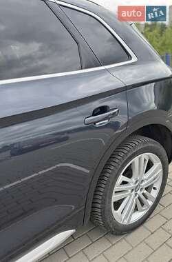 Внедорожник / Кроссовер Audi Q5 2020 в 