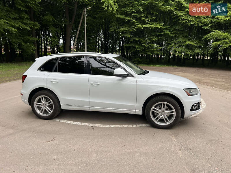 Внедорожник / Кроссовер Audi Q5 2014 в Львове