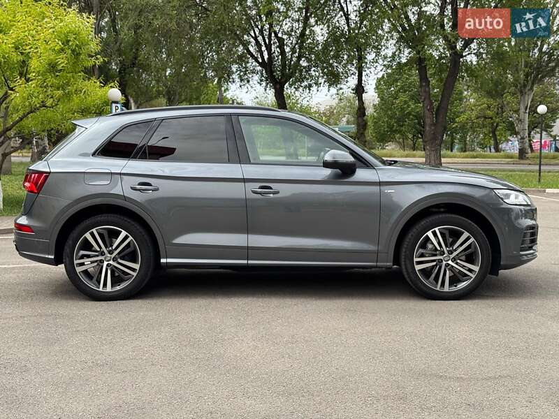 Внедорожник / Кроссовер Audi Q5 2020 в Запорожье