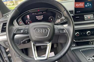 Внедорожник / Кроссовер Audi Q5 2020 в 