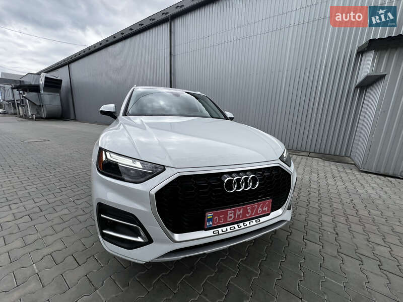 Позашляховик / Кросовер Audi Q5 2021 в Стрию