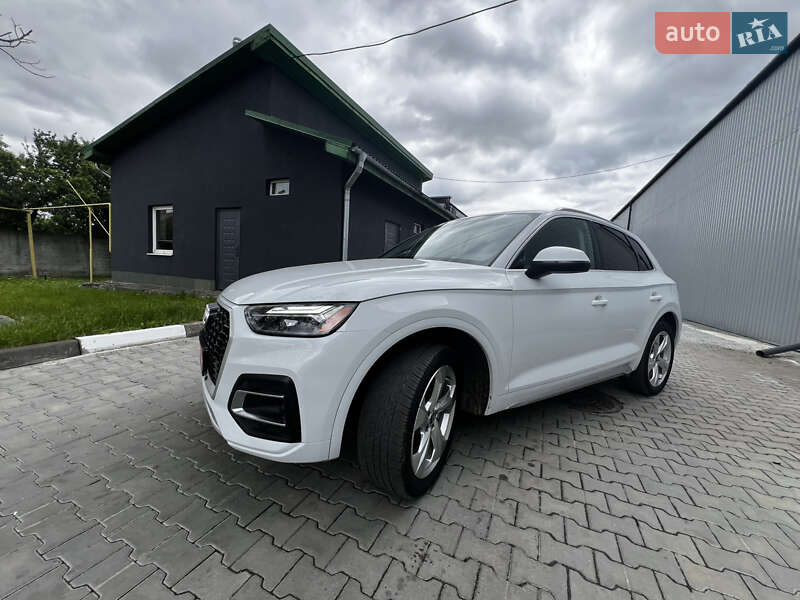 Позашляховик / Кросовер Audi Q5 2021 в Стрию