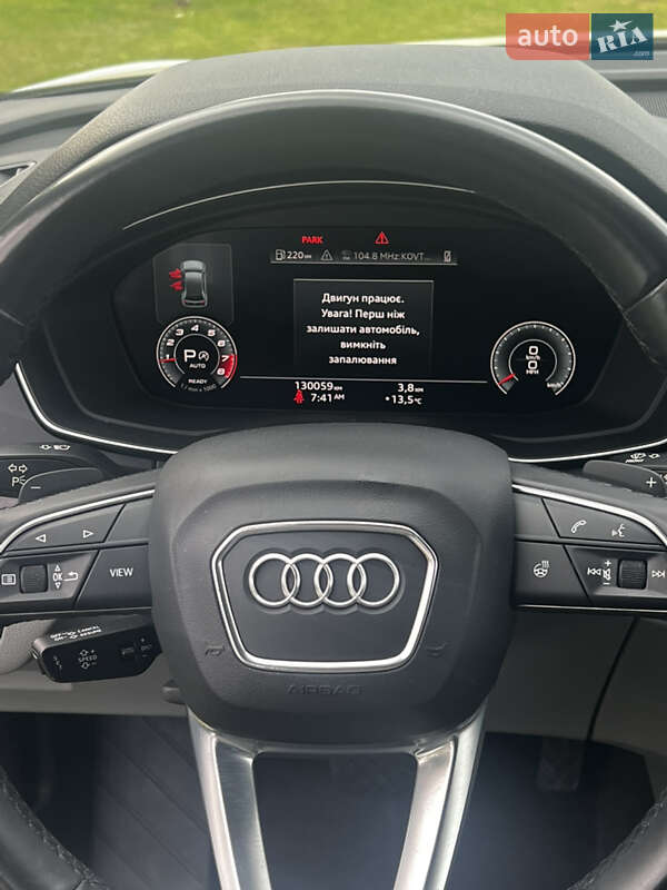 Позашляховик / Кросовер Audi Q5 2021 в Стрию