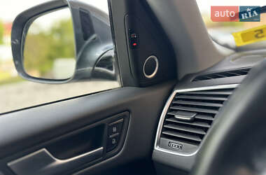 Внедорожник / Кроссовер Audi Q5 2016 в 