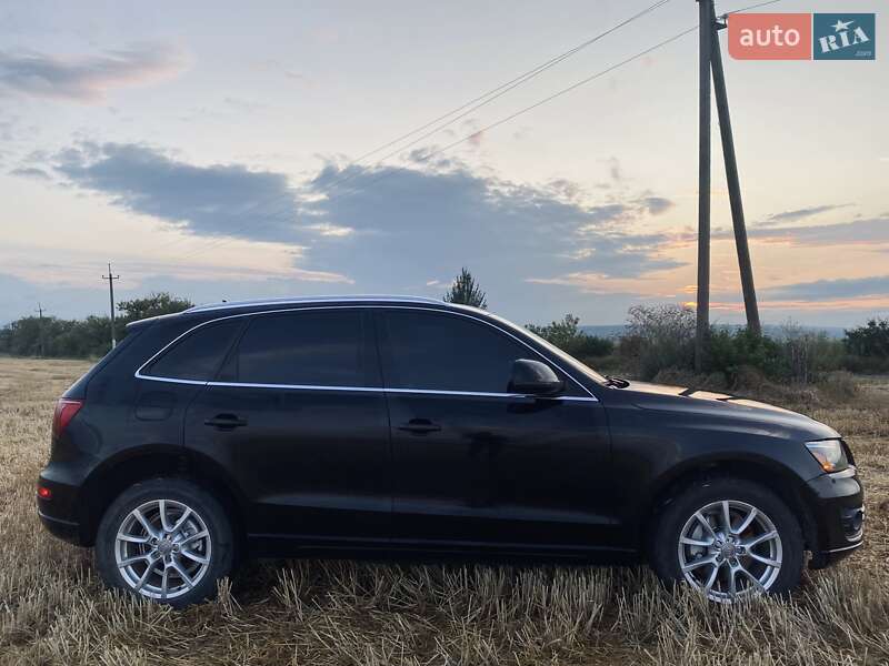 Внедорожник / Кроссовер Audi Q5 2011 в Львове