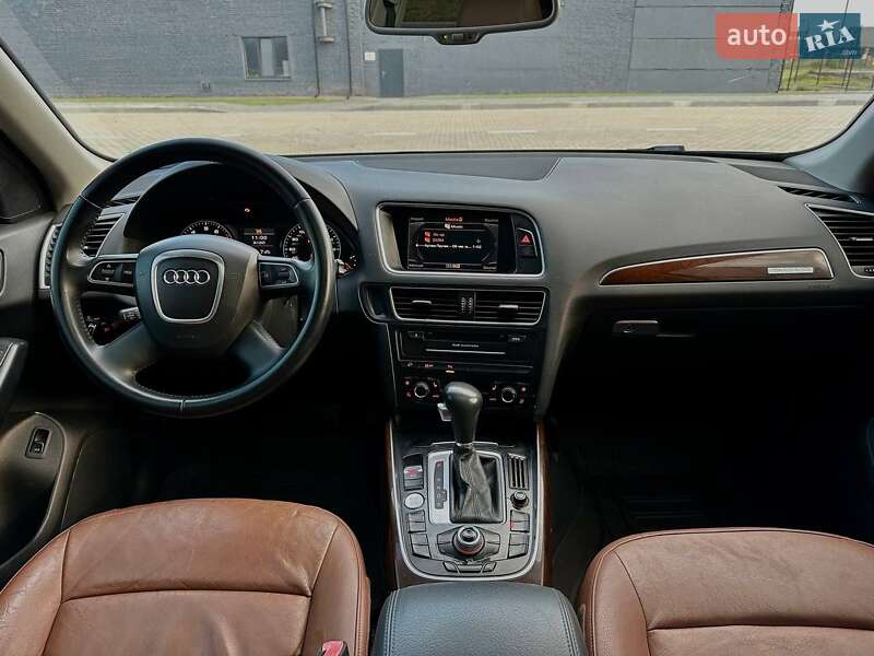 Внедорожник / Кроссовер Audi Q5 2011 в Львове