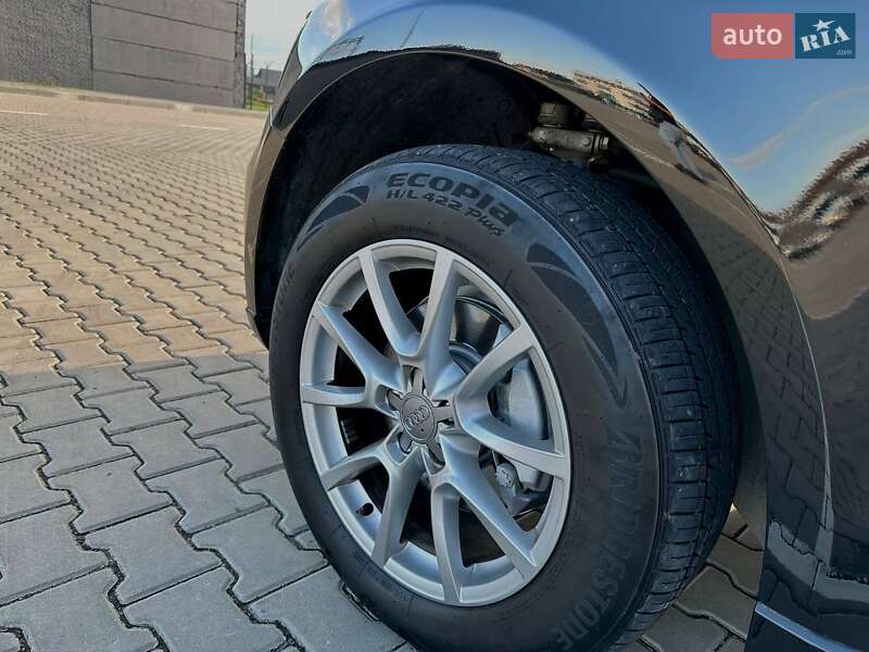 Внедорожник / Кроссовер Audi Q5 2011 в Львове