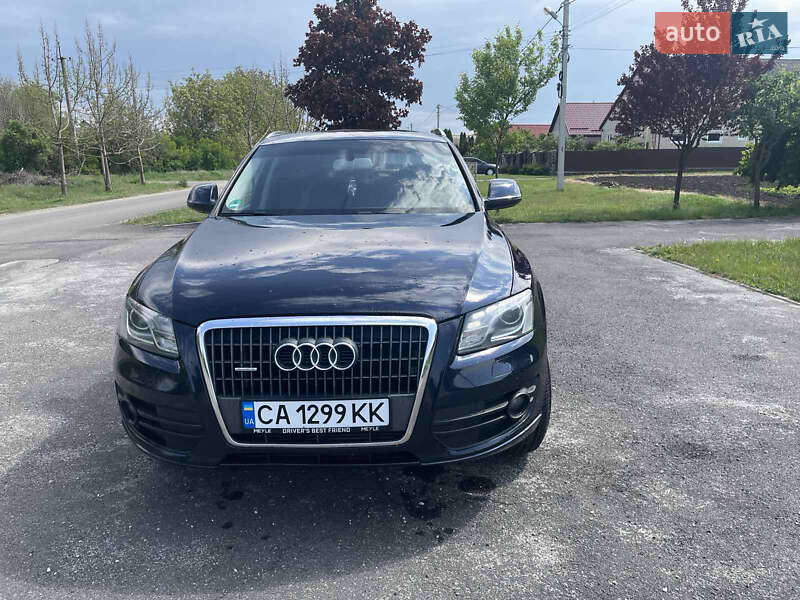 Позашляховик / Кросовер Audi Q5 2010 в Корсунь-Шевченківському