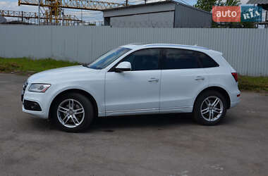 Внедорожник / Кроссовер Audi Q5 2015 в 