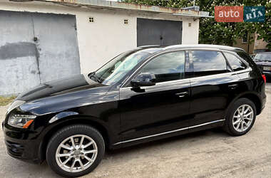 Внедорожник / Кроссовер Audi Q5 2010 в 