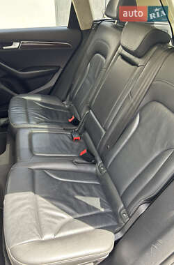 Внедорожник / Кроссовер Audi Q5 2010 в 