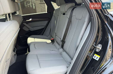 Внедорожник / Кроссовер Audi Q5 2022 в 