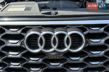 Внедорожник / Кроссовер Audi Q5 2022 в 