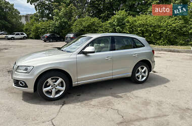 Внедорожник / Кроссовер Audi Q5 2012 в 
