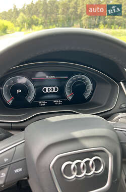 Внедорожник / Кроссовер Audi Q5 2022 в 