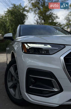 Внедорожник / Кроссовер Audi Q5 2023 в 