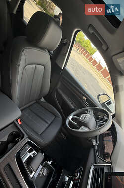 Внедорожник / Кроссовер Audi Q5 2023 в 