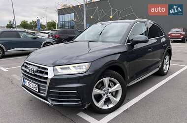 Позашляховик / Кросовер Audi Q5 2019 в Києві
