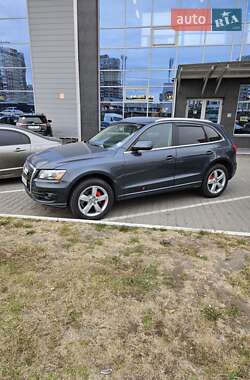 Внедорожник / Кроссовер Audi Q5 2010 в 
