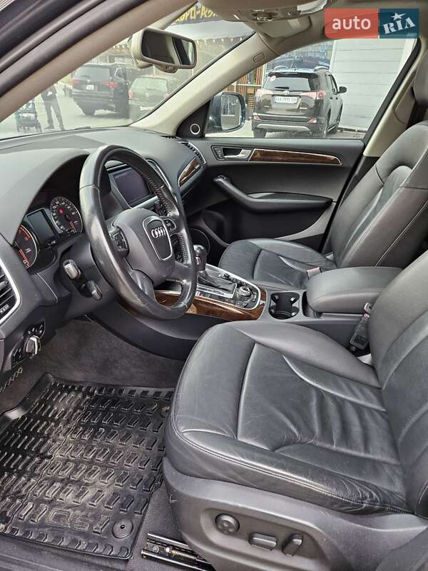 Внедорожник / Кроссовер Audi Q5 2010 в Киеве