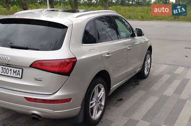 Внедорожник / Кроссовер Audi Q5 2015 в 