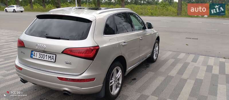 Позашляховик / Кросовер Audi Q5 2015 в Києві
