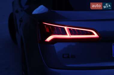 Внедорожник / Кроссовер Audi Q5 2018 в 