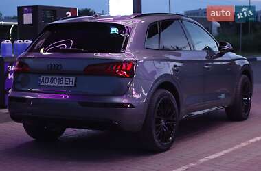Внедорожник / Кроссовер Audi Q5 2018 в 